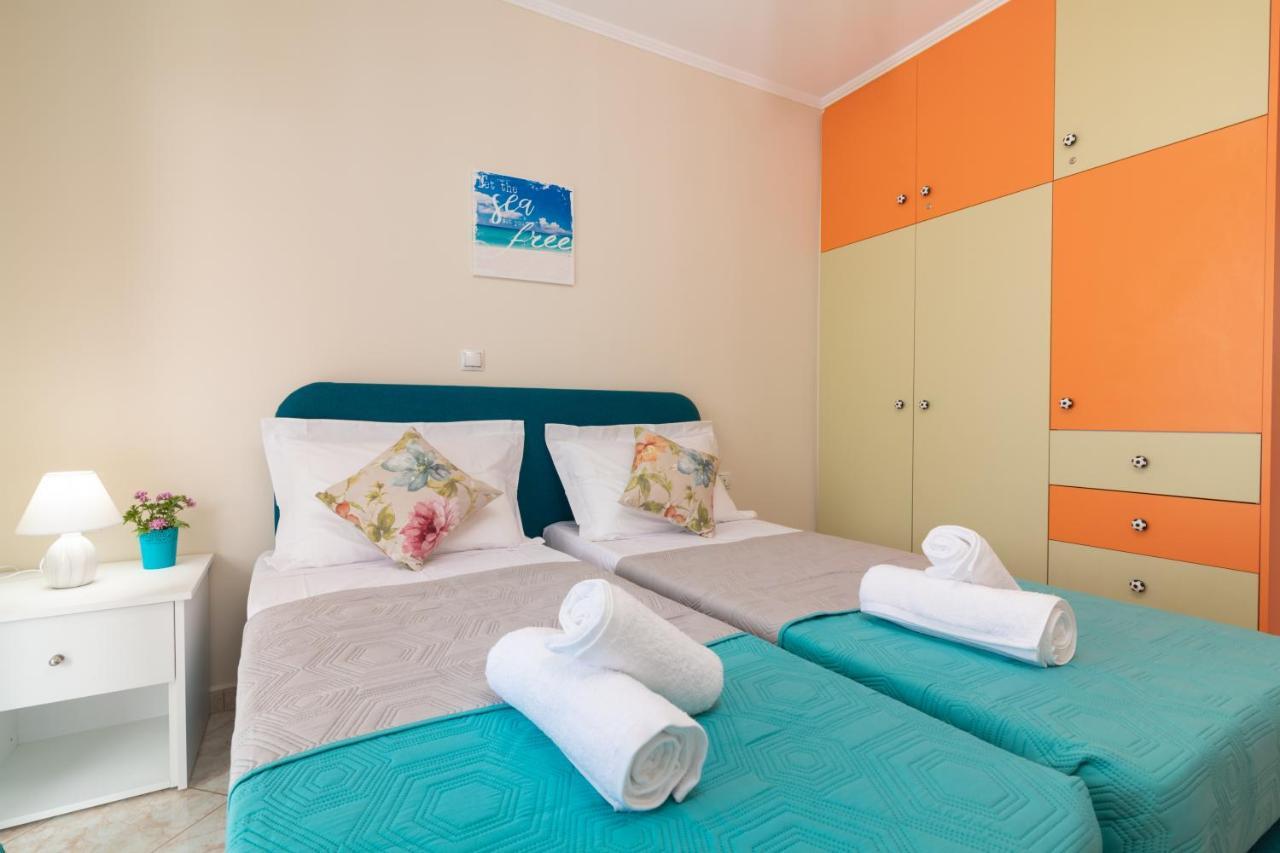 Sosos 2 Bedroom House With Sea View Plánosz Kültér fotó